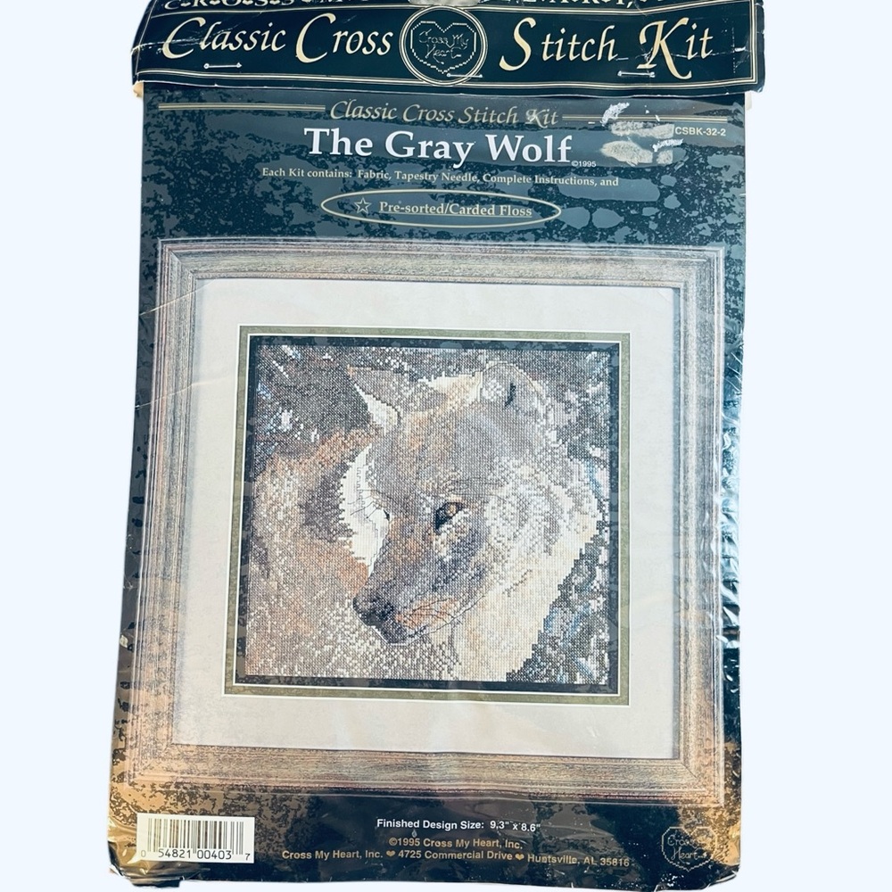 Cross My Heart Classic Counted Cross Stitch Kit The Gray Wolf 9x9 1995